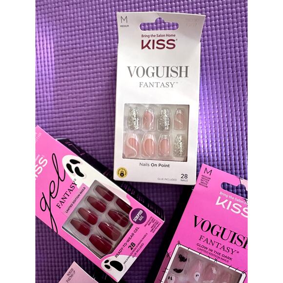 Lot of 5 Kiss Voguish Fantasy Nails Glue Included Glow in the Dark NEW - Picture 4 of 5